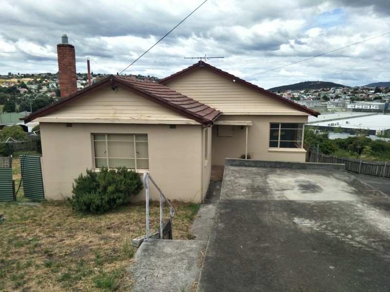 24 Arundel Street, Derwent Park TAS 7009