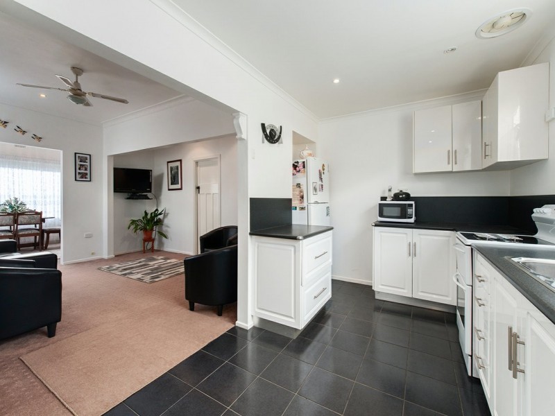 6 Philip Avenue, Montrose TAS 7010