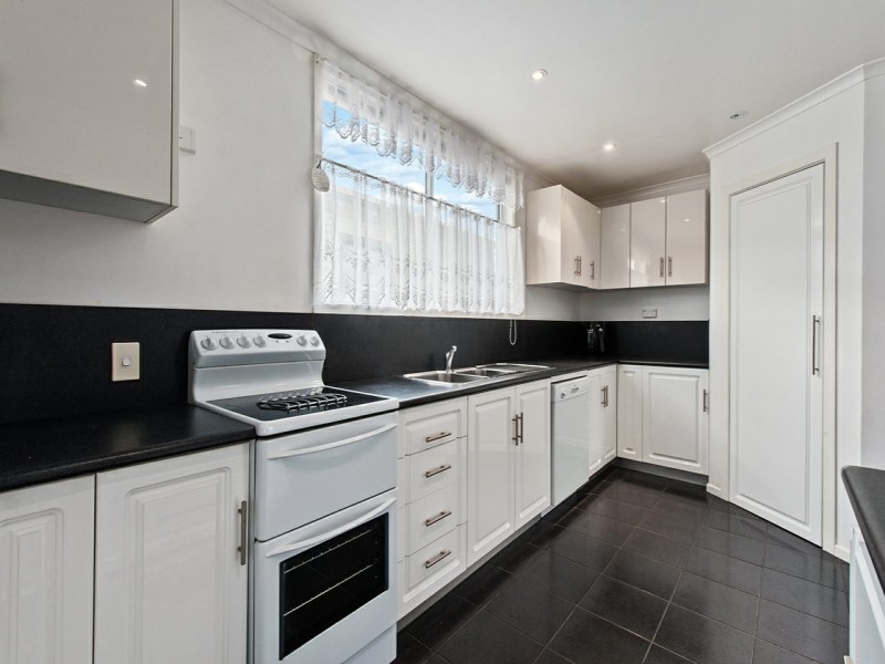 6 Philip Avenue, Montrose TAS 7010
