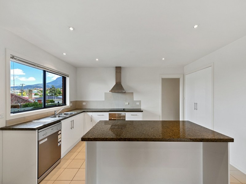 2/31 Riverview Parade, Rosetta TAS 7010