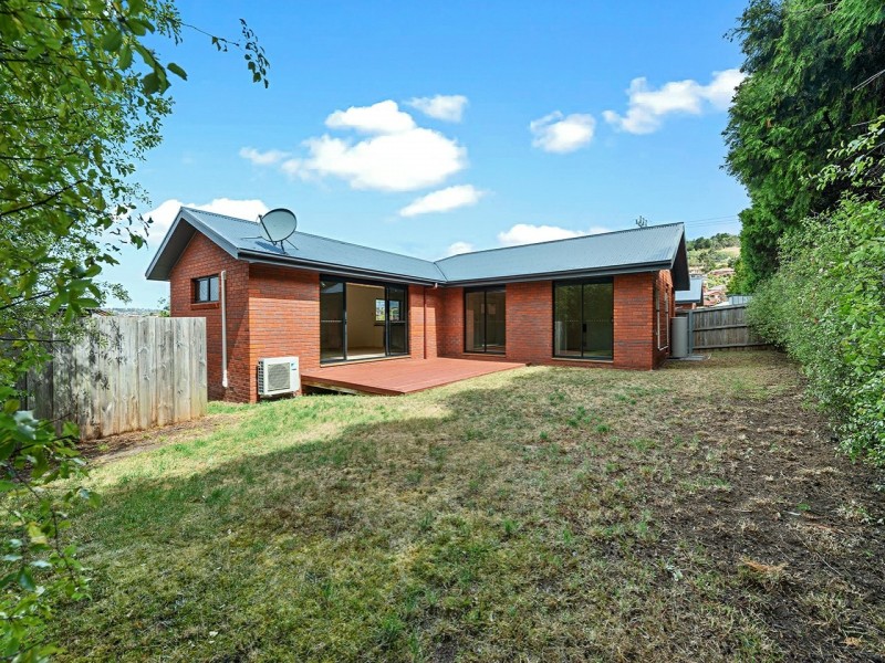 2/31 Riverview Parade, Rosetta TAS 7010