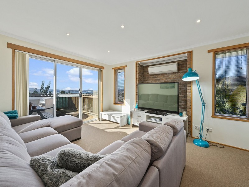 2 Kristen Court, Claremont TAS 7011