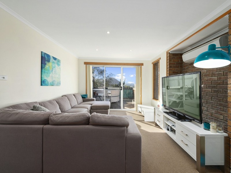 2 Kristen Court, Claremont TAS 7011