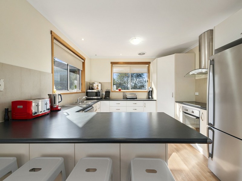 2 Kristen Court, Claremont TAS 7011