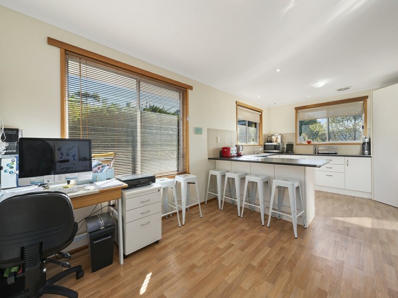 2 Kristen Court, Claremont TAS 7011