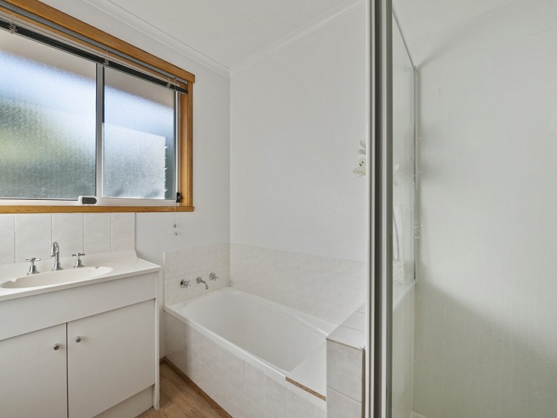 2 Kristen Court, Claremont TAS 7011