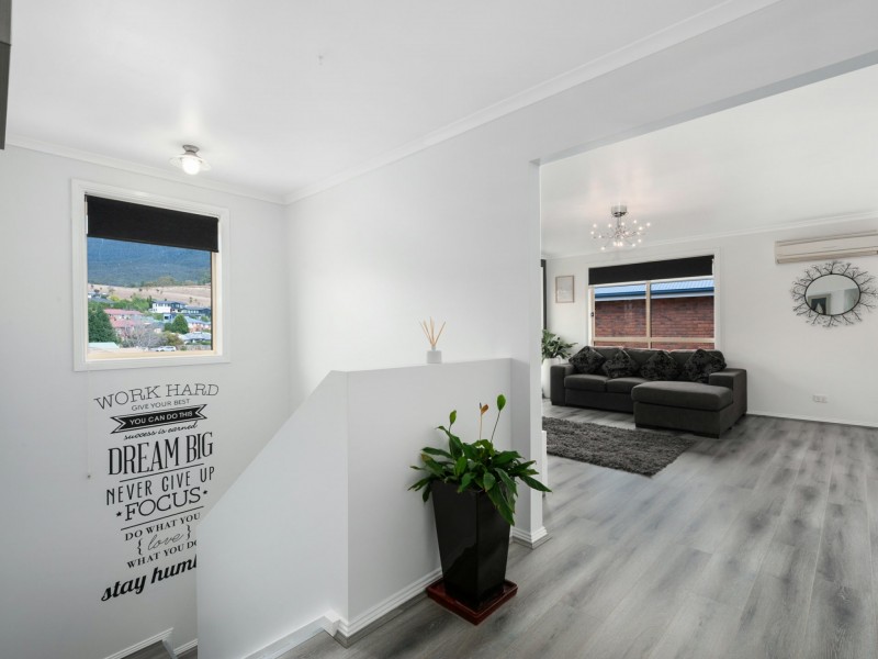 104 Sunshine Road, Austins Ferry TAS 7011