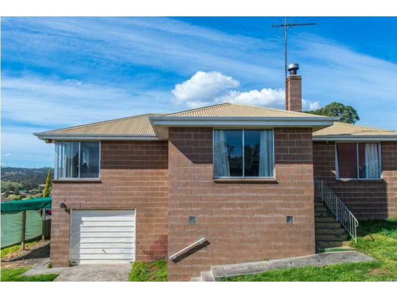 4 Clayton Drive, Herdsmans Cove TAS 7030