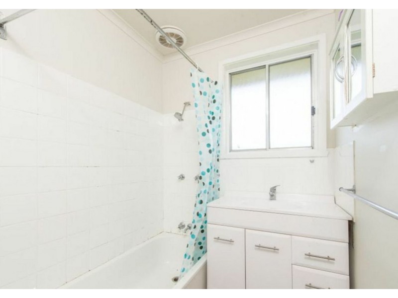 4 Clayton Drive, Herdsmans Cove TAS 7030