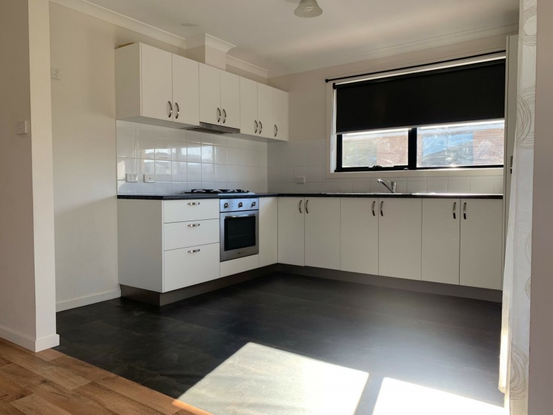 8 Barrob Street, Old Beach TAS 7017