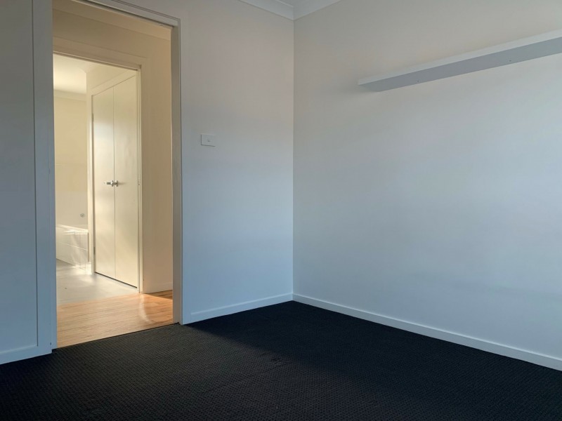 8 Barrob Street, Old Beach TAS 7017