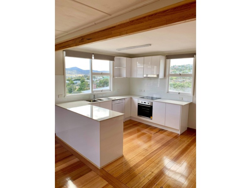 8 Hotham Court, Glenorchy TAS 7010