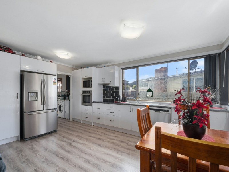 14 Fairfax Terrace, New Norfolk TAS 7140