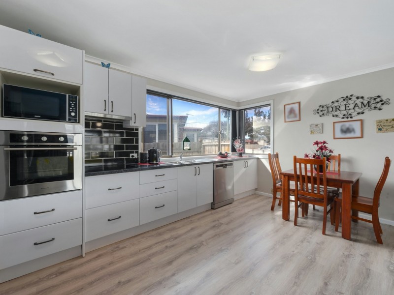 14 Fairfax Terrace, New Norfolk TAS 7140