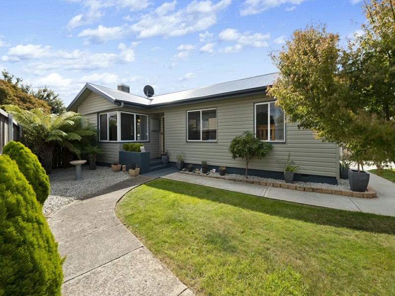 14 Heemskirk street, Warrane TAS 7018