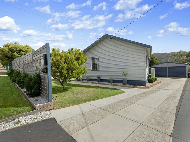 14 Heemskirk street, Warrane TAS 7018