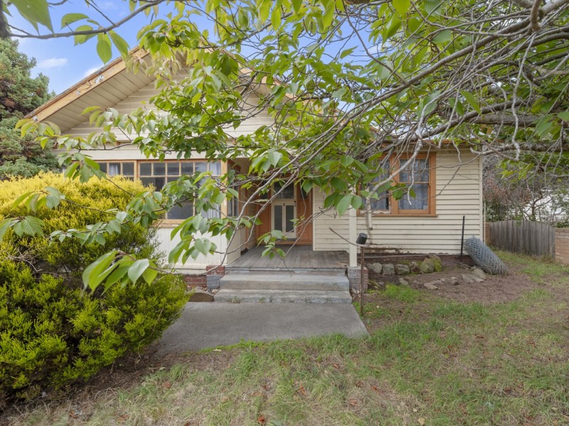 72 Main Road, Claremont TAS 7011