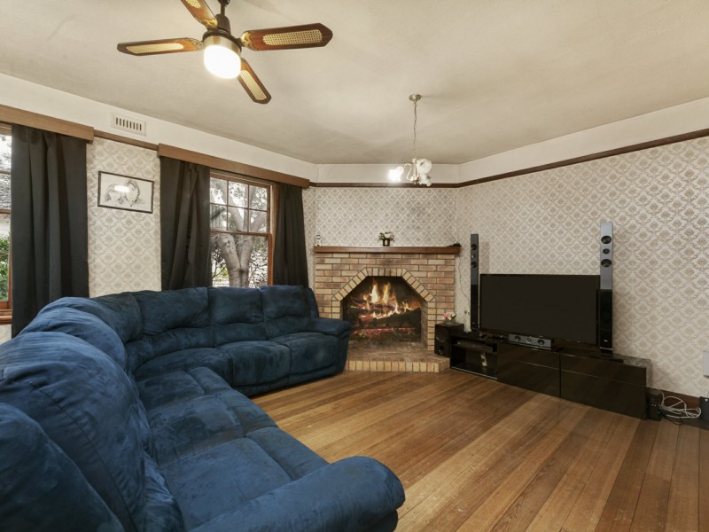 72 Main Road, Claremont TAS 7011