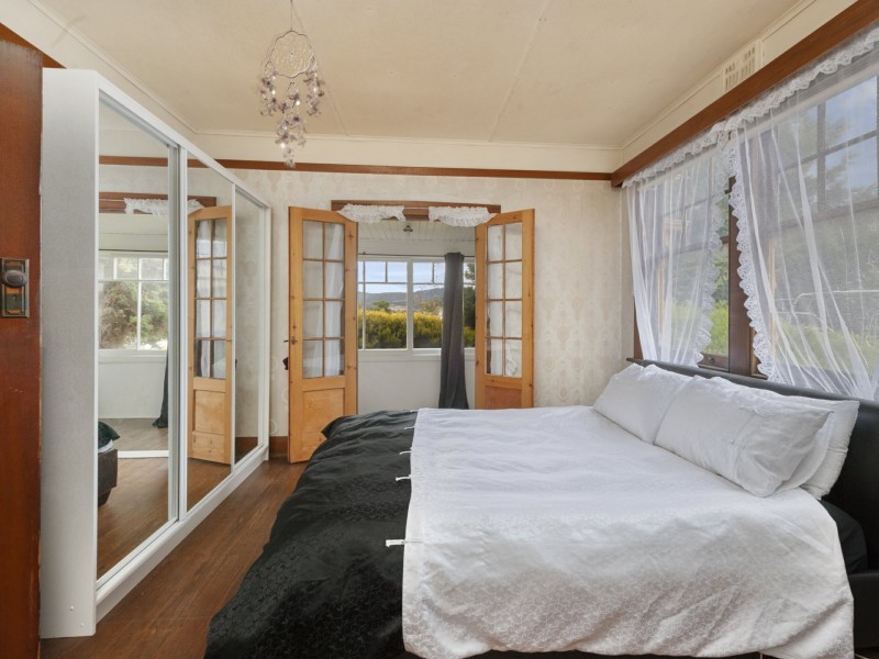 72 Main Road, Claremont TAS 7011