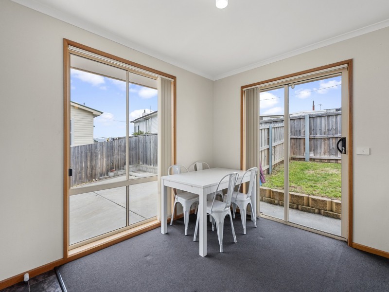 2/25 Spring Street, Claremont TAS 7011