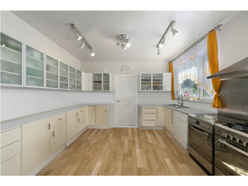 10 Briers Road, Lachlan TAS 7140