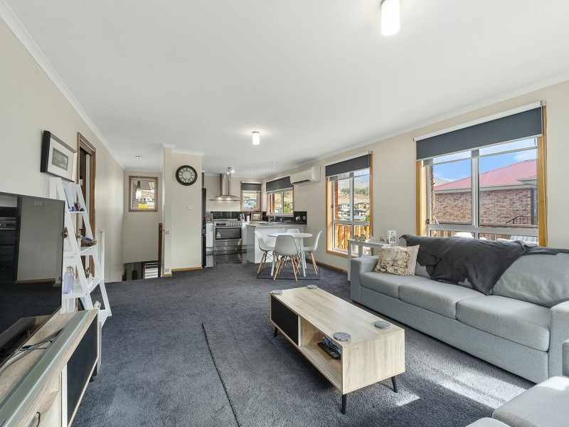 102 Sunshine Road, Austins Ferry TAS 7011