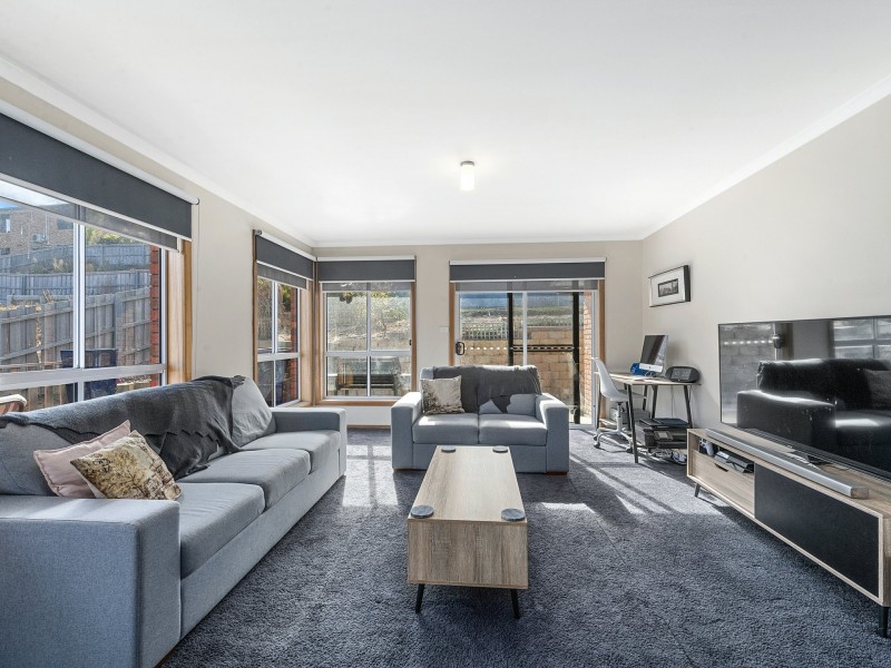 102 Sunshine Road, Austins Ferry TAS 7011