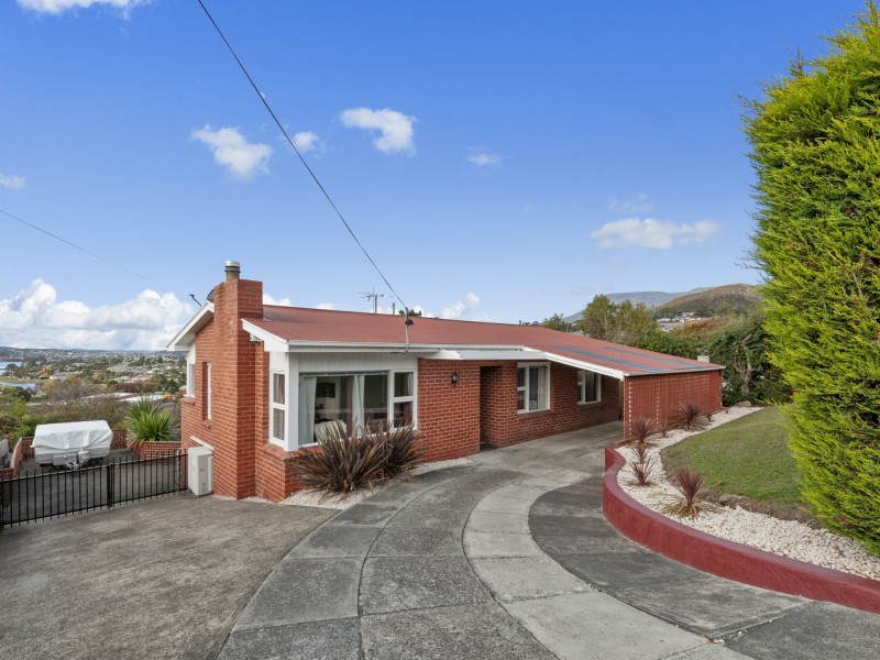 7 Kinarra Crescent, Chigwell TAS 7011