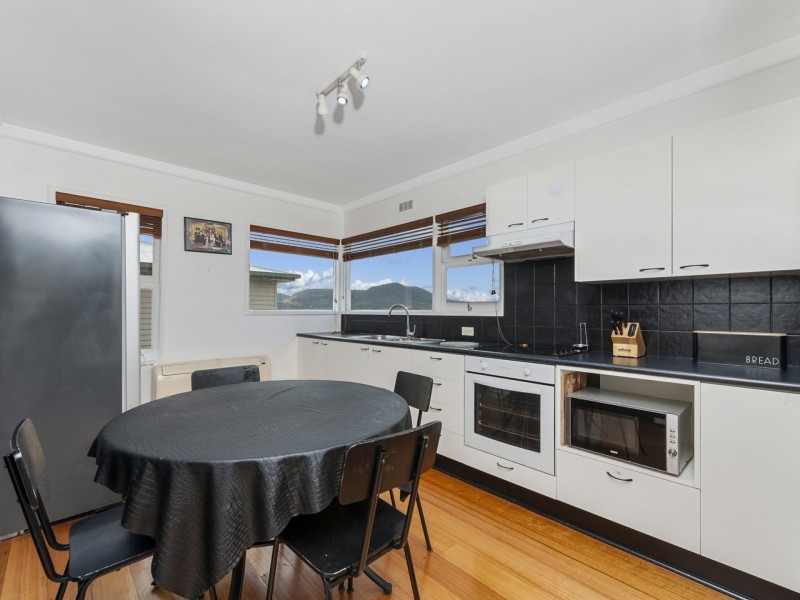 7 Kinarra Crescent, Chigwell TAS 7011