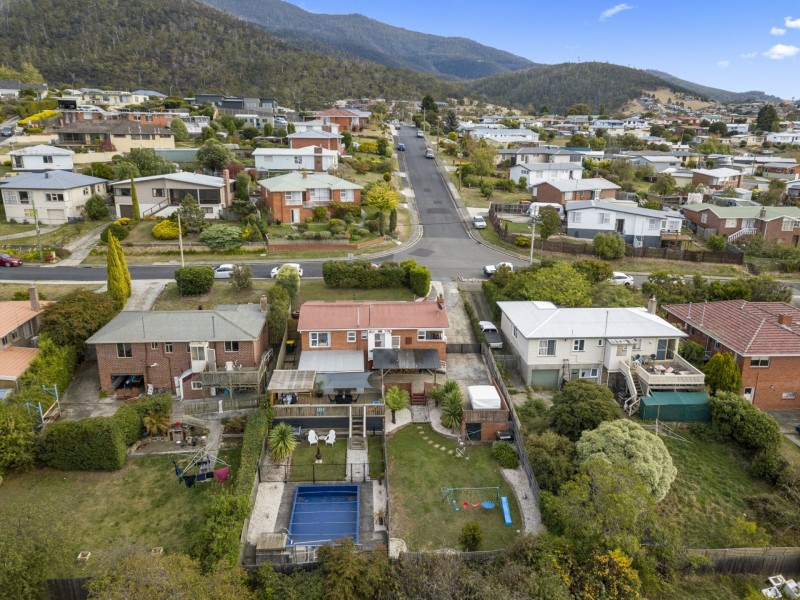 7 Kinarra Crescent, Chigwell TAS 7011