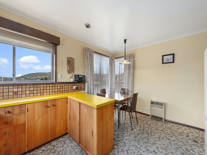 45 Stratton Avenue, Lenah Valley TAS 7008