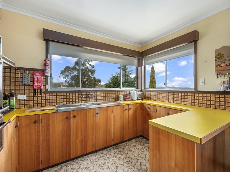 45 Stratton Avenue, Lenah Valley TAS 7008