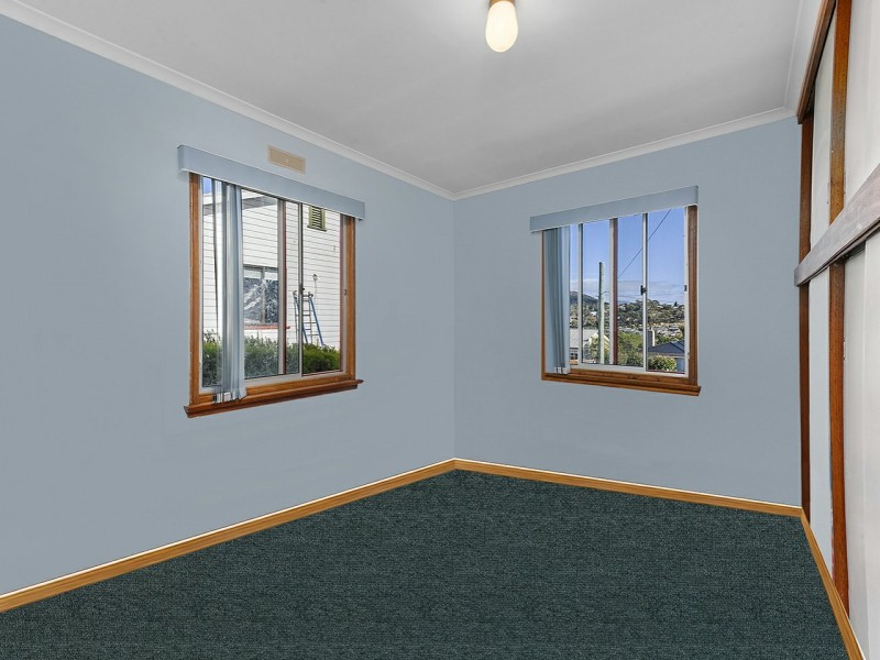 13 La Perouse Street, Warrane TAS 7018