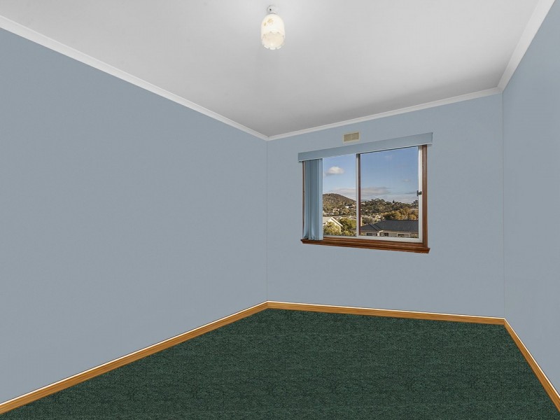 13 La Perouse Street, Warrane TAS 7018
