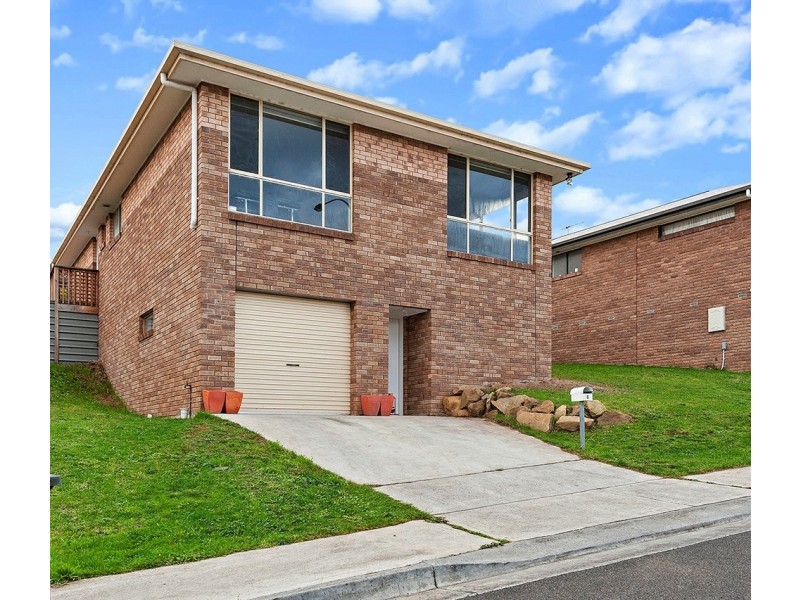 8 Craw Street, New Norfolk TAS 7140
