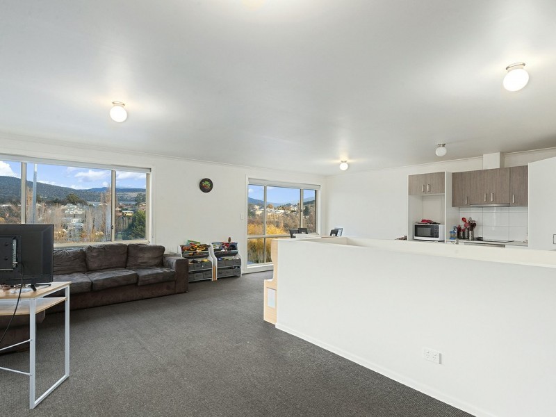 8 Craw Street, New Norfolk TAS 7140