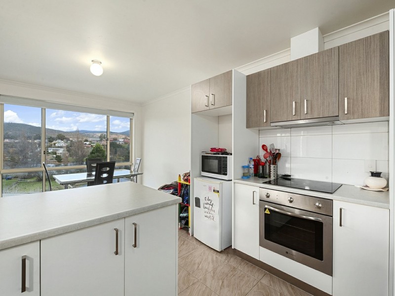 8 Craw Street, New Norfolk TAS 7140