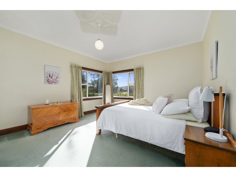 132 Main Road, Claremont TAS 7011