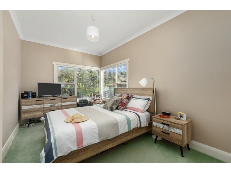 132 Main Road, Claremont TAS 7011