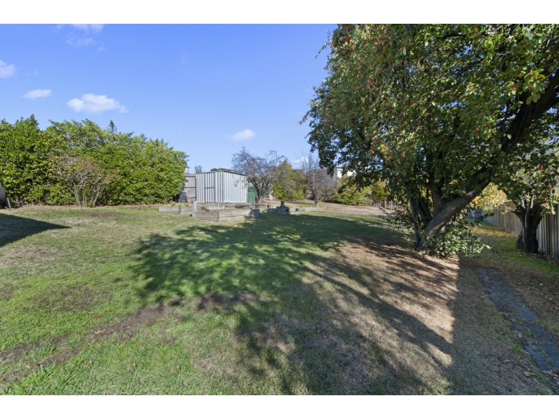 132 Main Road, Claremont TAS 7011