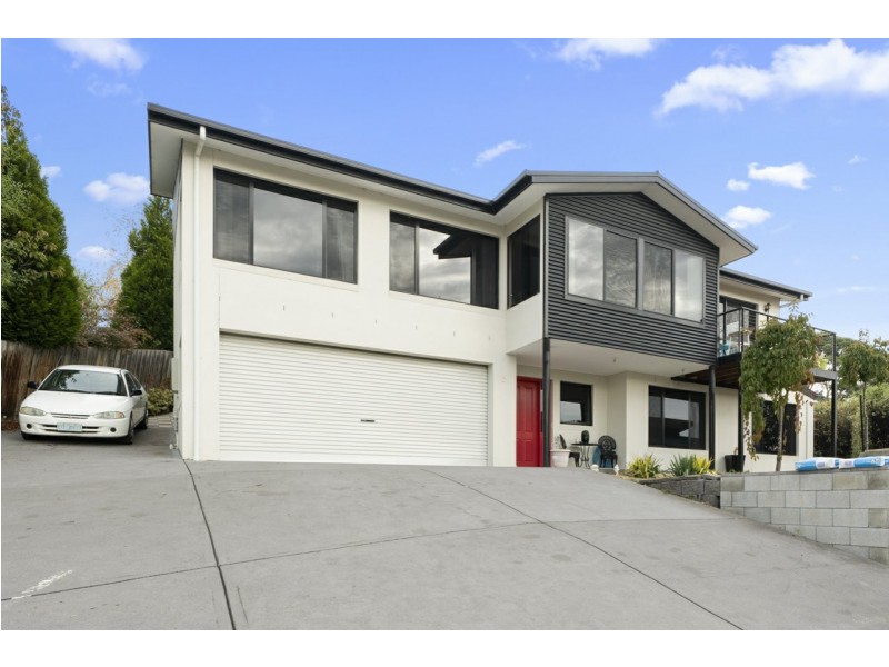 Villa 2/24 Govett Rise, Austins Ferry TAS 7011