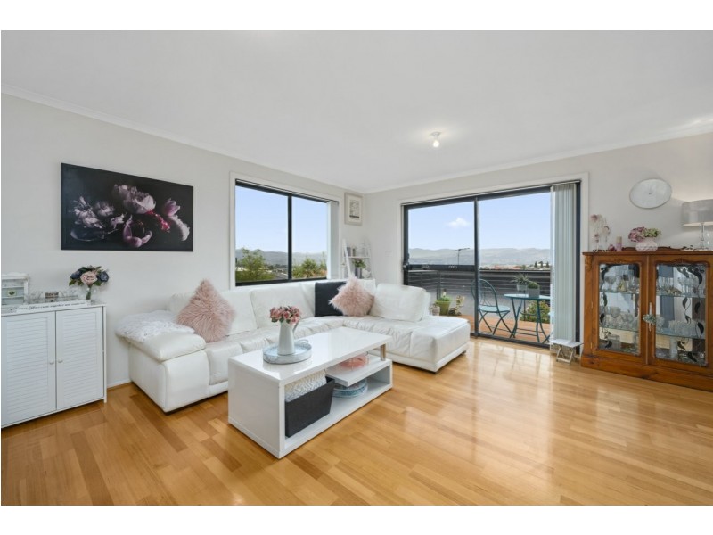 Villa 2/24 Govett Rise, Austins Ferry TAS 7011