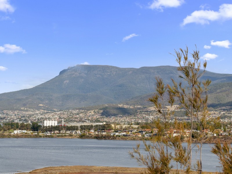 31 Grevillea Ave, Old Beach TAS 7017