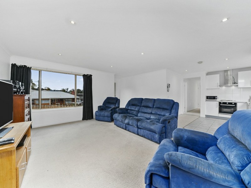 2/7b Tavistock Road, Austins Ferry TAS 7011