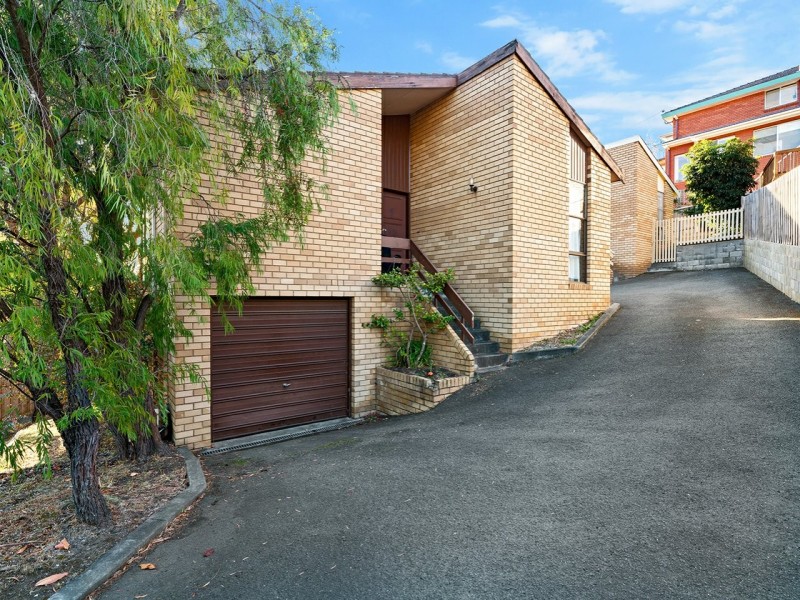 1/279 Churchill Avenue, Sandy Bay TAS 7005