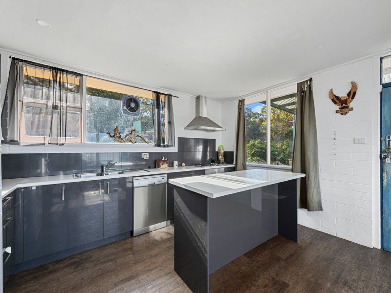 565 Shark Point Road, Penna TAS 7171