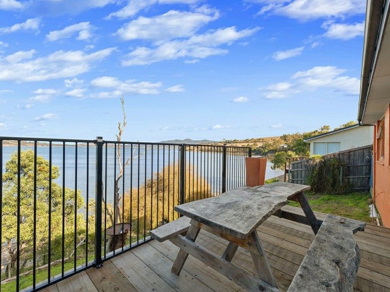 565 Shark Point Road, Penna TAS 7171