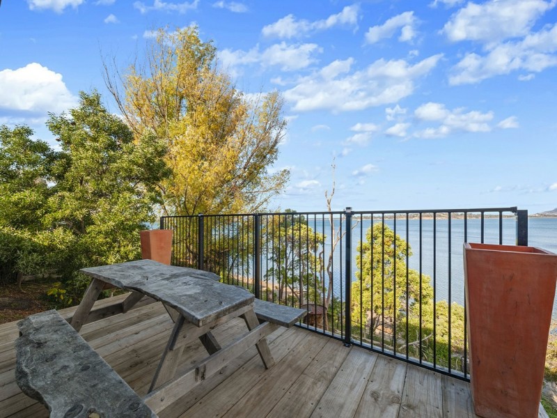 565 Shark Point Road, Penna TAS 7171