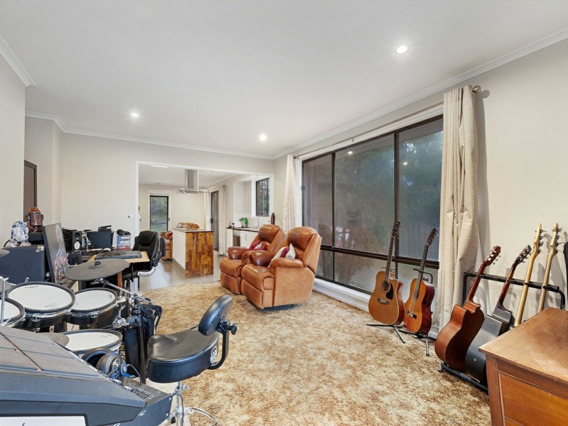 4 Vicary Place, Rokeby TAS 7019