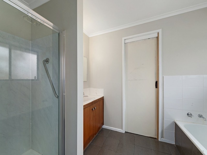 4 Vicary Place, Rokeby TAS 7019